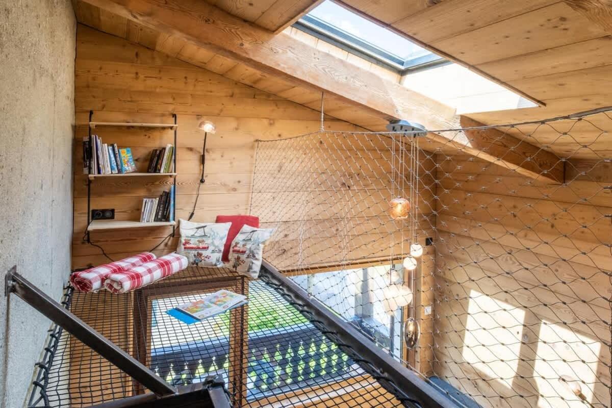 Chalet Racar Pour 4 Personnes, Centre Ville Et Vue Sur La Montagne Chamonix Exterior photo